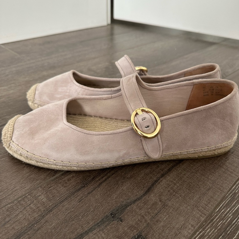 Stuart Weitzman
Benni Espadrille Flat